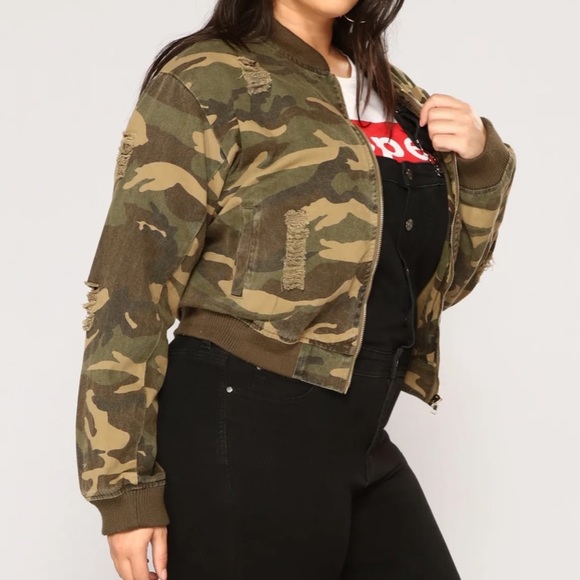 Distressed Camo Crop Jacket - Picture 5 of 6